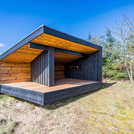 Henne Xxxii Feriehus *