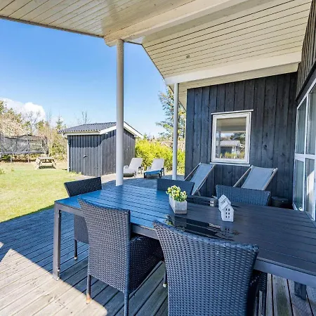 Henne Xxxii Feriehus *