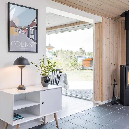 Henne Xxxii Feriehus